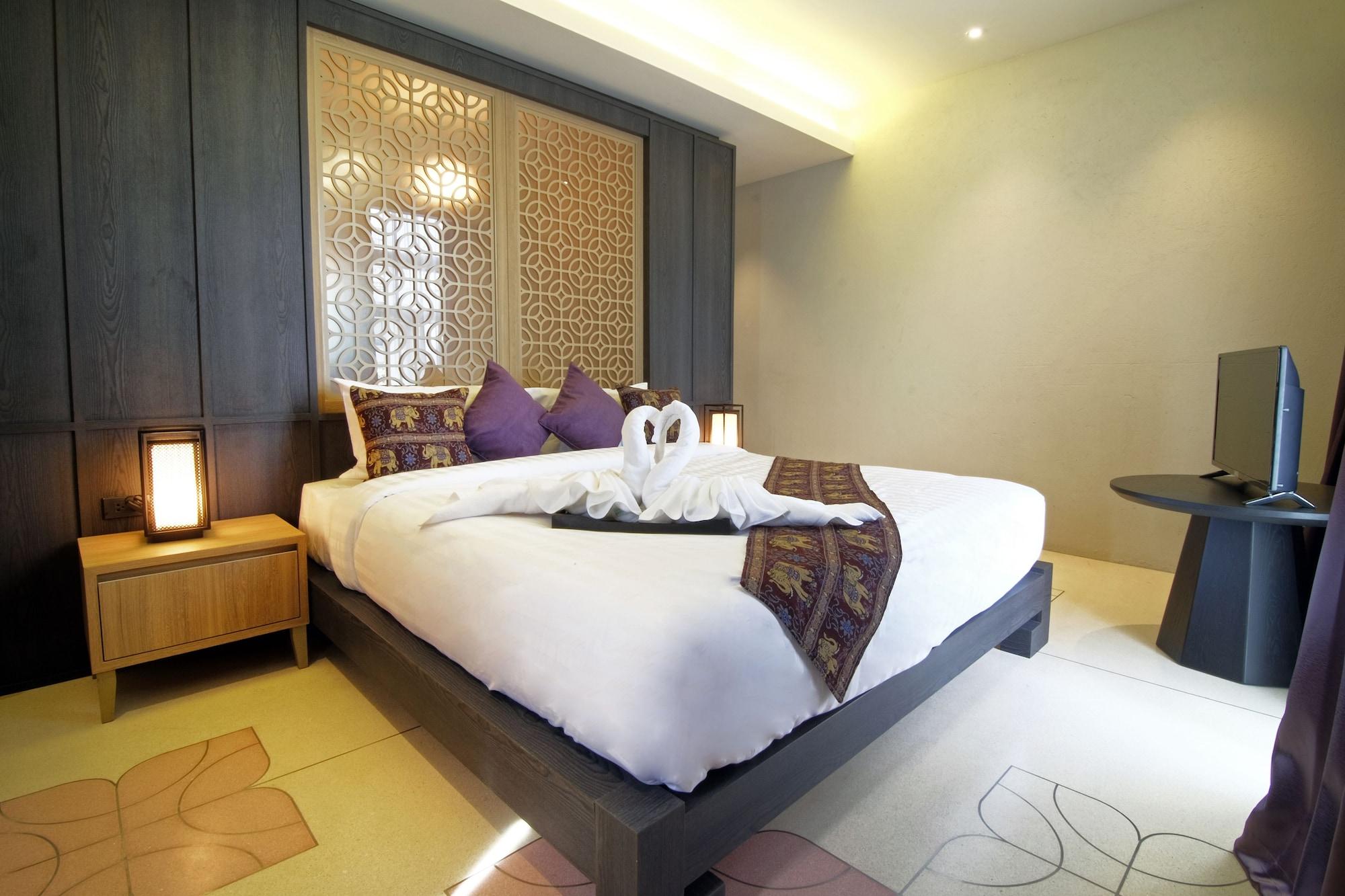 Tapae Gate Khách sạn 4*